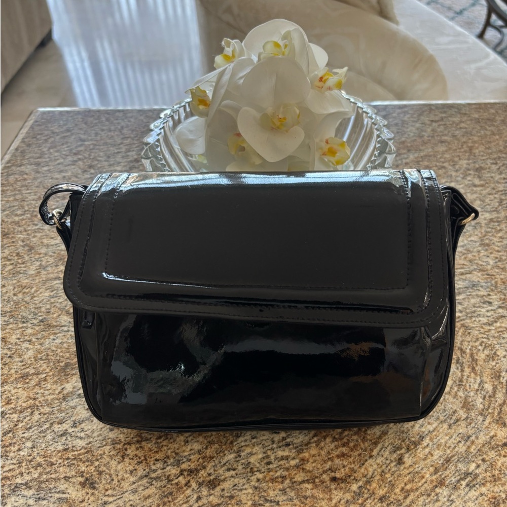 Elegant Black Patent Leather Shoulder Bag